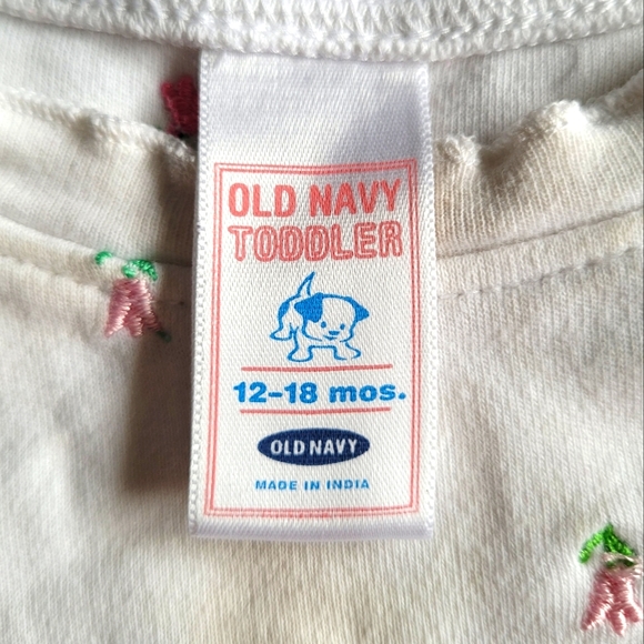 10/$20 ❄️ Old Navy Onesie - Picture 7 of 8
